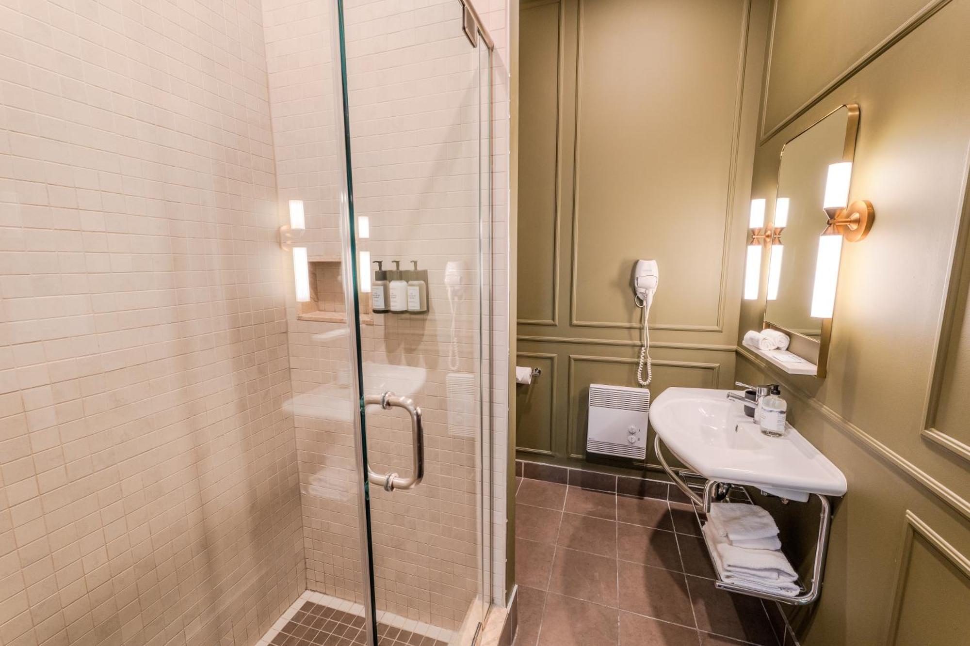 Self Check-In Boutique Hotel - Quartier Latin - Room 201 몬트리올 외부 사진